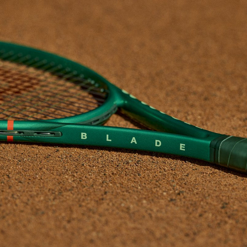 Wilson Blade 98 V10 (16 x 19) Tennis Racquet